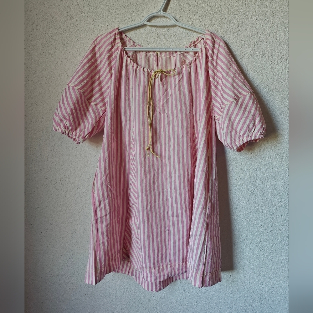 BNWOT Women's Oversides Dress